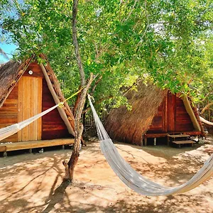 La Aldea Y Camping